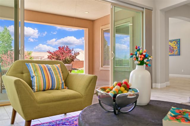 4718 Lluvia Encantada, Santa Fe, NM 87507