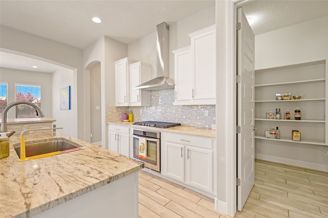 4718 Lluvia Encantada, Santa Fe, NM 87507