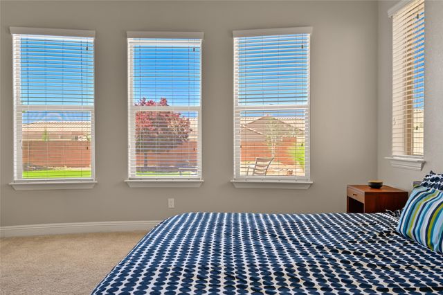 4718 Lluvia Encantada, Santa Fe, NM 87507