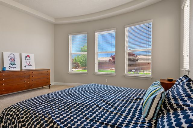 4718 Lluvia Encantada, Santa Fe, NM 87507