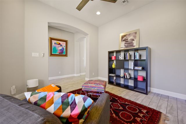 4718 Lluvia Encantada, Santa Fe, NM 87507