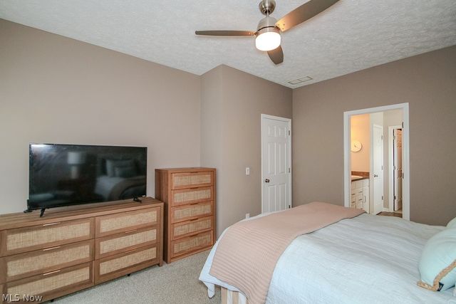 9072 Devonshire Drive, Olmsted Falls, OH 44138