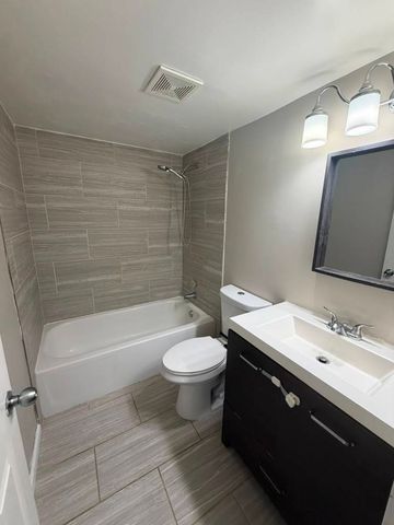 281 SHOREWOOD Drive 21GA, Glendale Heights, IL 60139