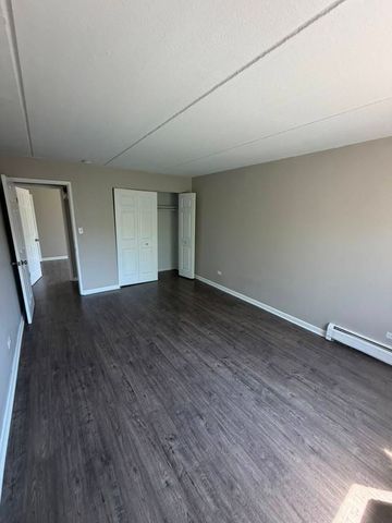 281 SHOREWOOD Drive 21GA, Glendale Heights, IL 60139