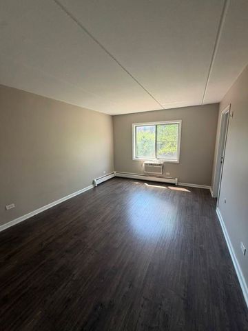 281 SHOREWOOD Drive 21GA, Glendale Heights, IL 60139