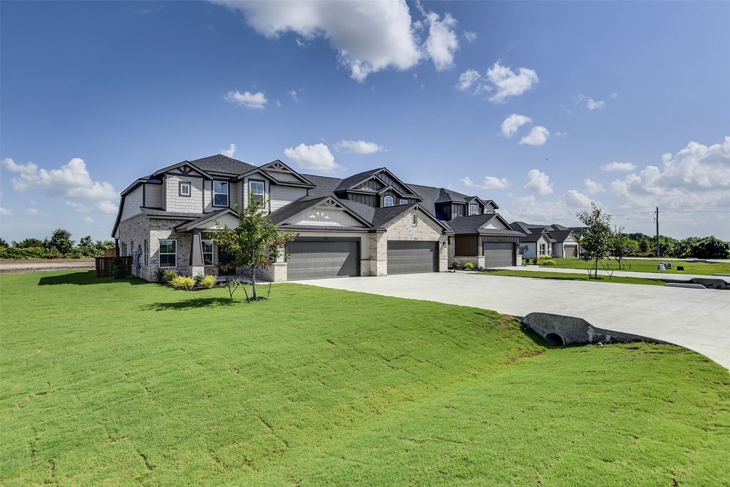 6830 Florence Drive, Midlothian, TX 76065