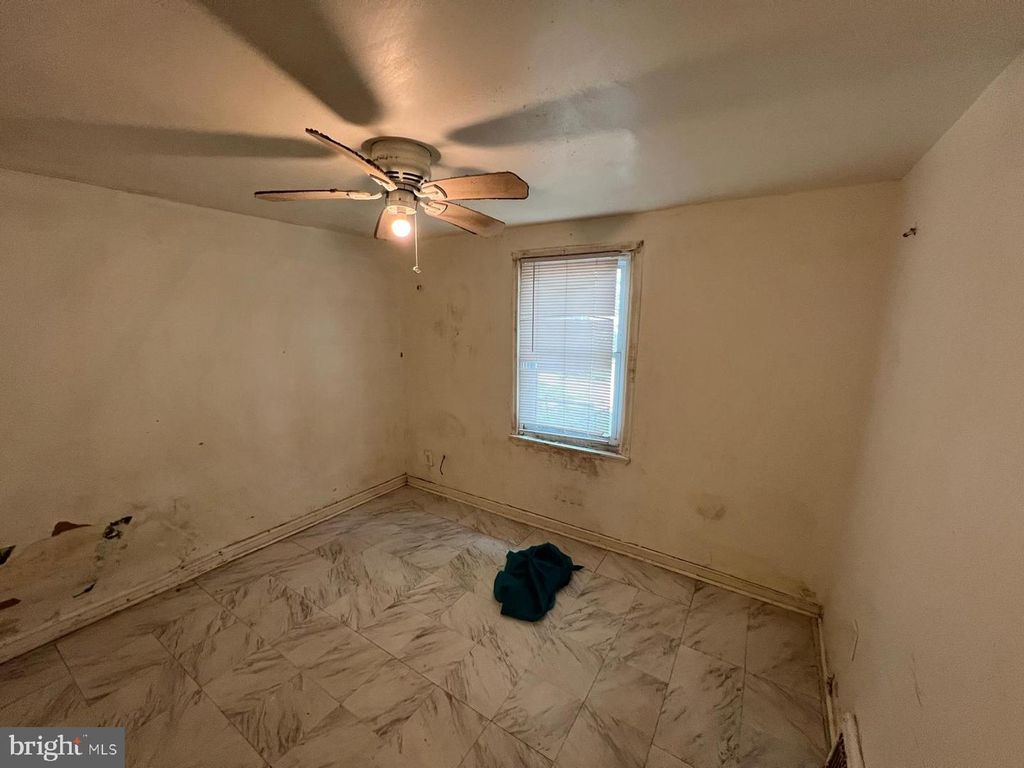 313 CHERRY HILL RD, Baltimore, MD 21225