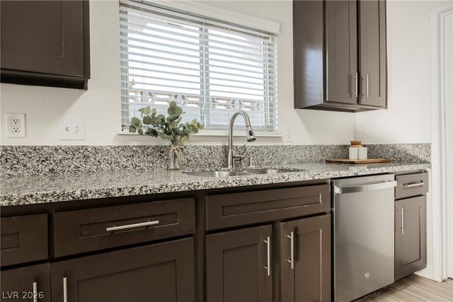 1704 Kismet Circle, Las Vegas, NV 89108