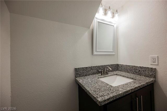 1704 Kismet Circle, Las Vegas, NV 89108