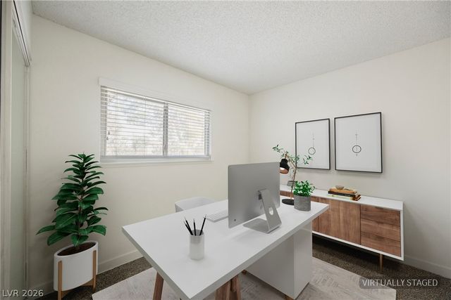 1704 Kismet Circle, Las Vegas, NV 89108