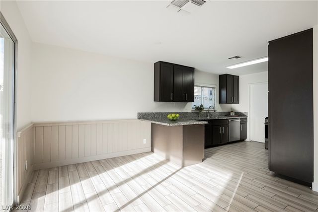 1704 Kismet Circle, Las Vegas, NV 89108