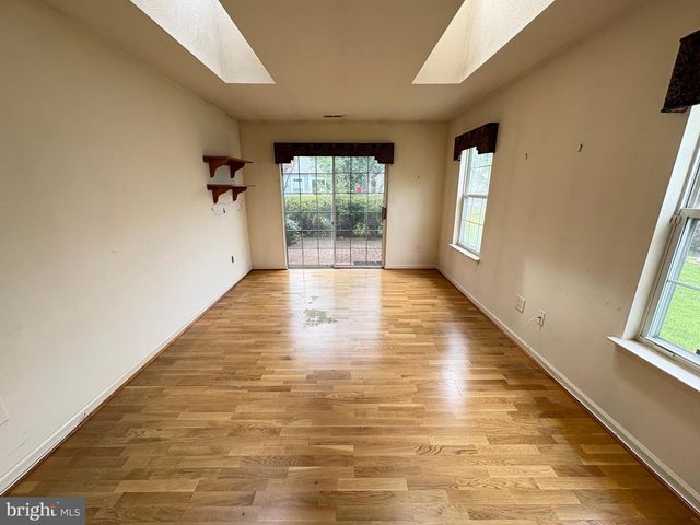 410 ELDERBERRY CT, Mount Laurel, NJ 08054