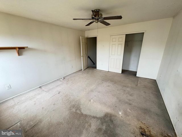 410 ELDERBERRY CT, Mount Laurel, NJ 08054