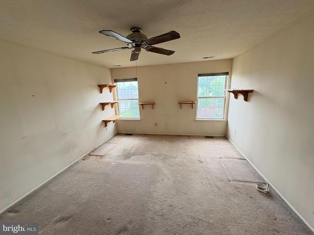 410 ELDERBERRY CT, Mount Laurel, NJ 08054