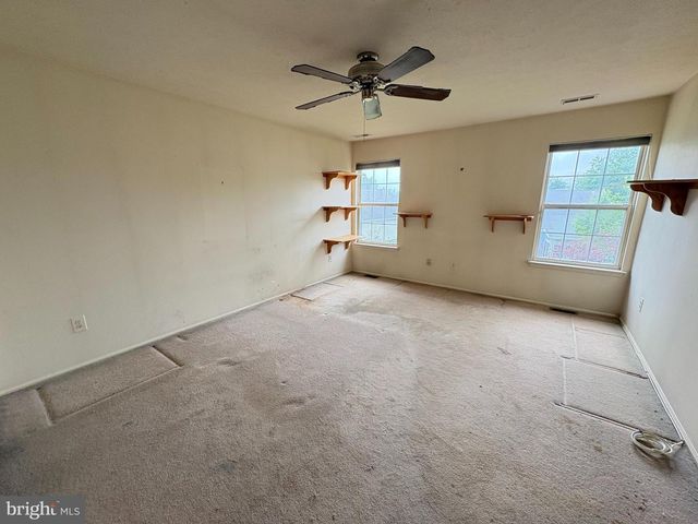 410 ELDERBERRY CT, Mount Laurel, NJ 08054