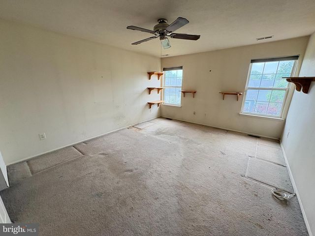 410 ELDERBERRY CT, Mount Laurel, NJ 08054