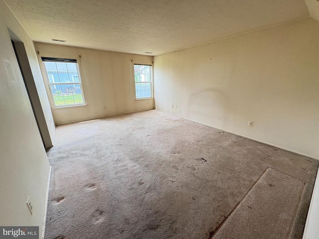 410 ELDERBERRY CT, Mount Laurel, NJ 08054