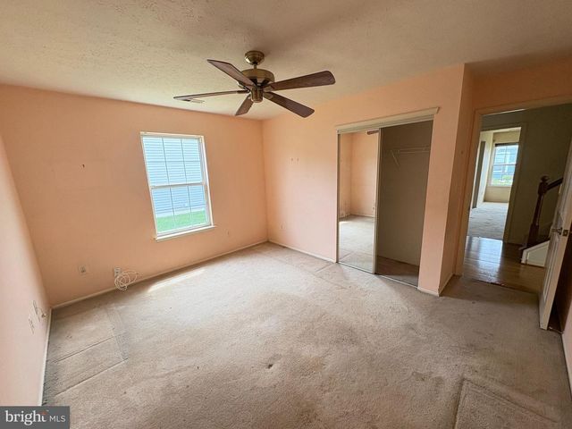 410 ELDERBERRY CT, Mount Laurel, NJ 08054