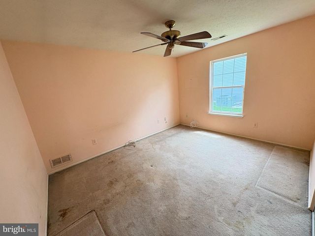 410 ELDERBERRY CT, Mount Laurel, NJ 08054