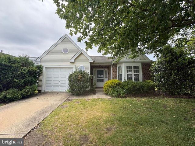 410 ELDERBERRY CT, Mount Laurel, NJ 08054