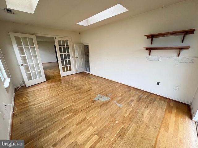 410 ELDERBERRY CT, Mount Laurel, NJ 08054