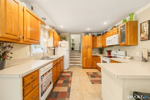 29 Evening Star Drive, Seymour, CT 06483