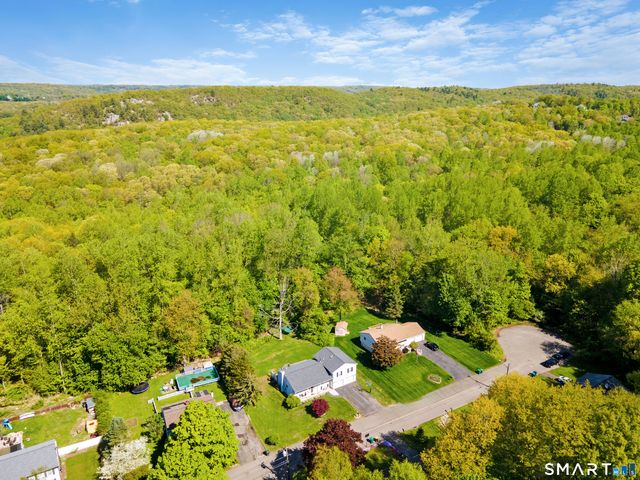 29 Evening Star Drive, Seymour, CT 06483
