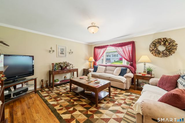 29 Evening Star Drive, Seymour, CT 06483