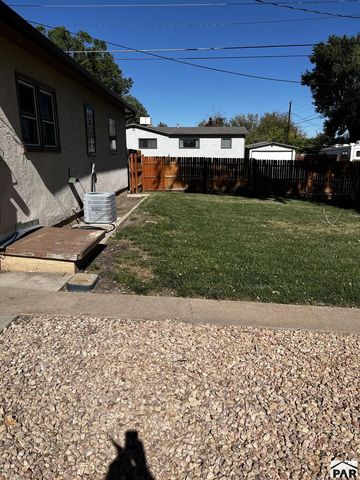 1702 Englewood Dr, Pueblo, CO 81005