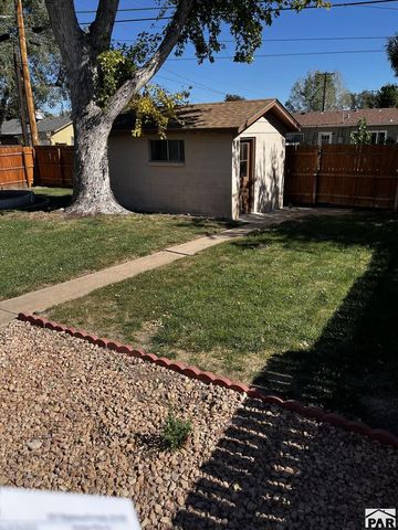 1702 Englewood Dr, Pueblo, CO 81005