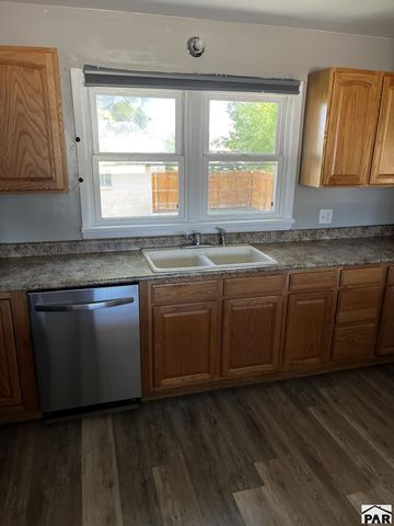 1702 Englewood Dr, Pueblo, CO 81005