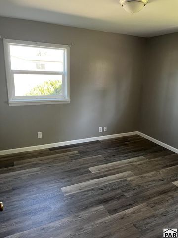 1702 Englewood Dr, Pueblo, CO 81005