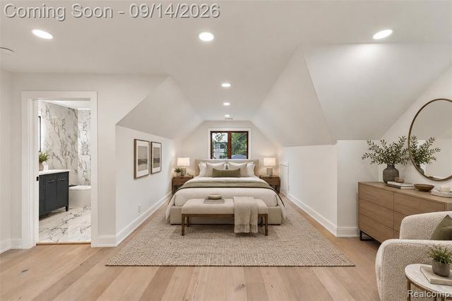 1496 Chesterfield Avenue, Birmingham, MI 48009