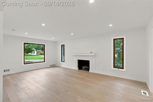 1496 Chesterfield Avenue, Birmingham, MI 48009