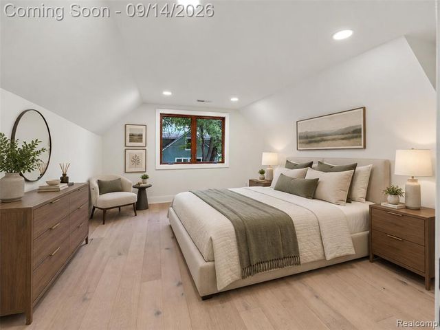 1496 Chesterfield Avenue, Birmingham, MI 48009