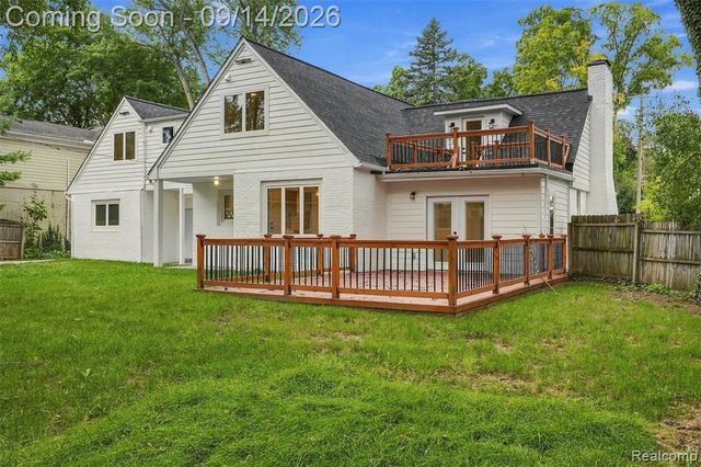 1496 Chesterfield Avenue, Birmingham, MI 48009