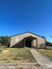 1201 E 10th Avenue, Corsicana, TX 75110