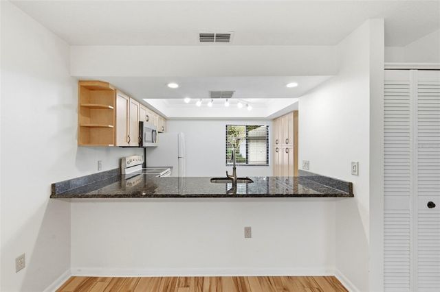 2733 COUNTRYSIDE BOULEVARD 108, Clearwater, FL 33761