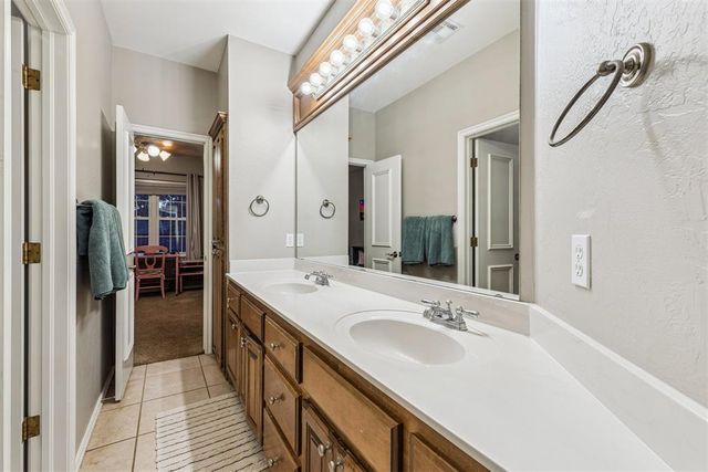 733 Riva Ridge, Edmond, OK 73025