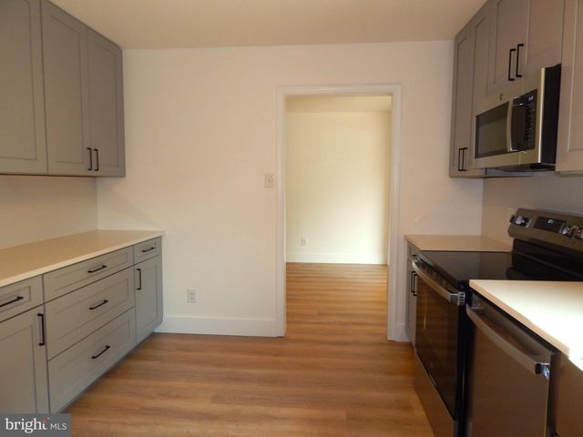 79 LEE ST, Stewartstown, PA 17363
