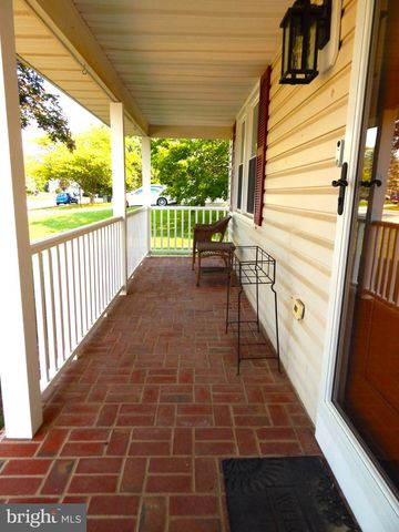 79 LEE ST, Stewartstown, PA 17363