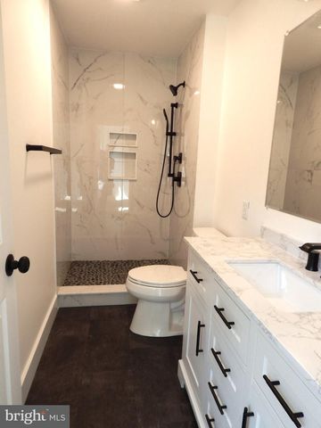 79 LEE ST, Stewartstown, PA 17363