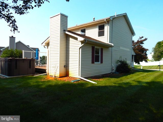 79 LEE ST, Stewartstown, PA 17363