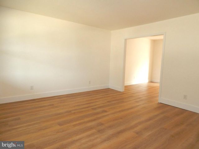 79 LEE ST, Stewartstown, PA 17363