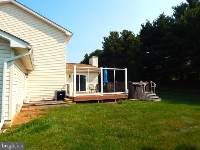 79 LEE ST, Stewartstown, PA 17363