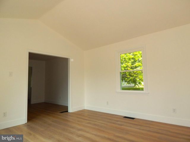79 LEE ST, Stewartstown, PA 17363