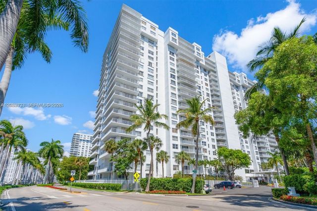 2801 NE 183rd St 405W, Aventura, FL 33160