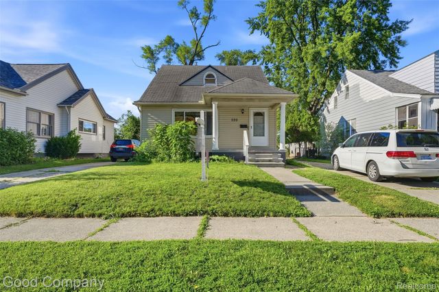 520 E Muir Avenue, Hazel Park, MI 48030
