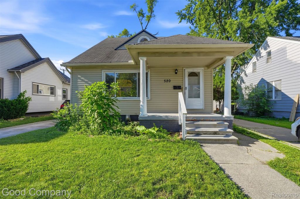 520 E Muir Avenue, Hazel Park, MI 48030