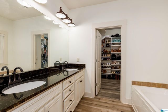 4642 ROSSER FARMS PARKWAY, Bessemer, AL 35022